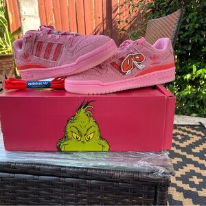 Adidas Cindy Lou-Who (Limited)